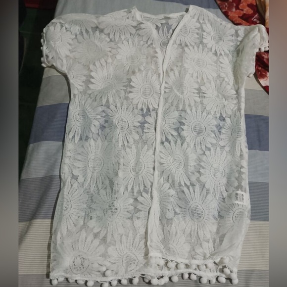 SHEIN Swim Vcay Floral Embroidery Pom Pom Trim Mesh Kimono - Picture 3 of 3